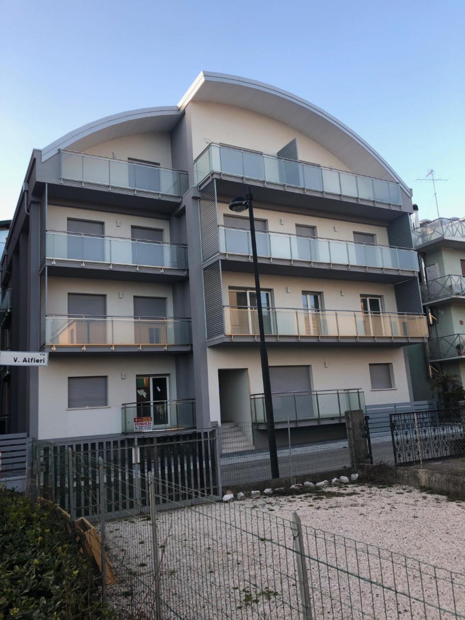 New Alfieri - Agenzia Cocal Apartment กาออร์เล ภายนอก รูปภาพ